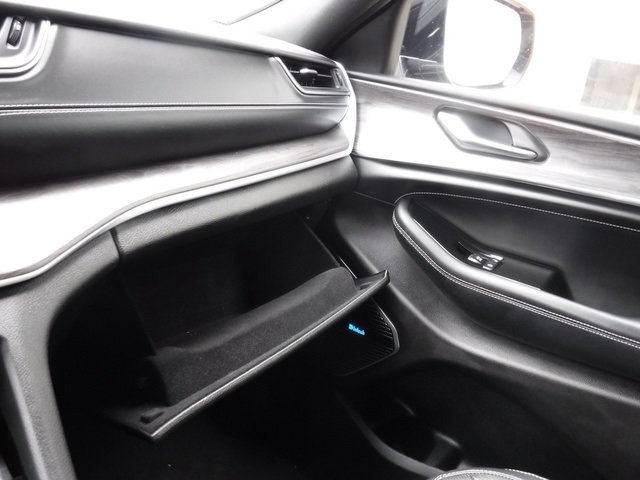 Certified 2022 Jeep Grand Cherokee Overland image 37