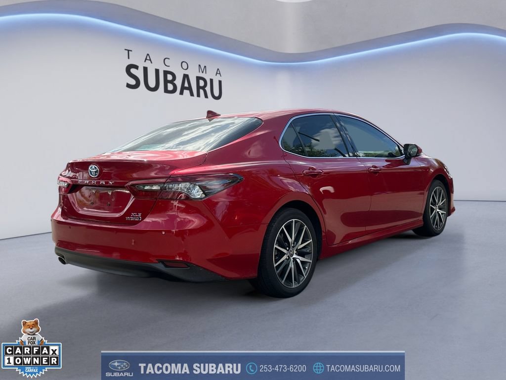 Used 2024 Toyota Camry XLE w/ Navigation Package FWD image 5