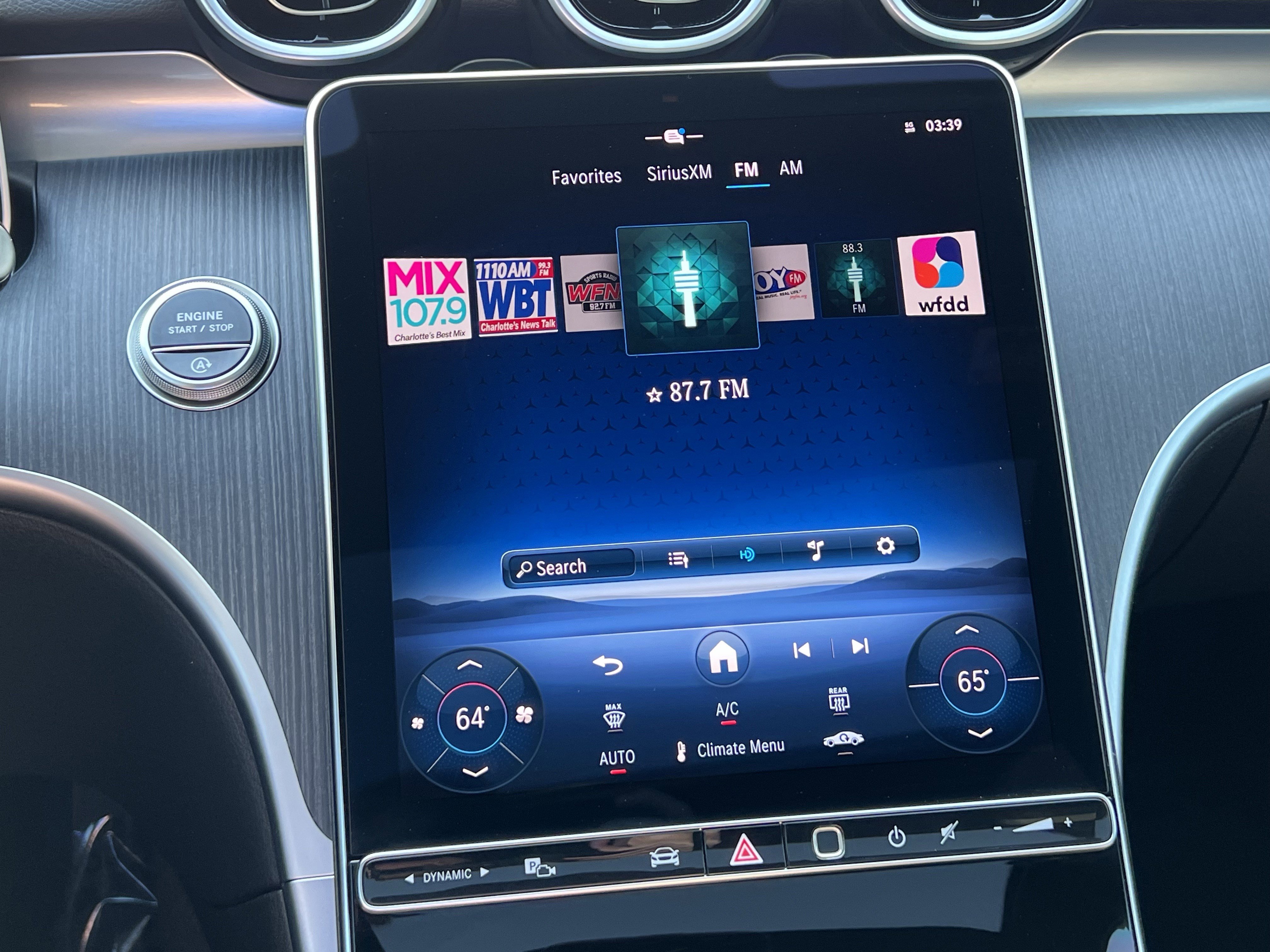 Used 2025 Mercedes-Benz C 300 Sedan image 24