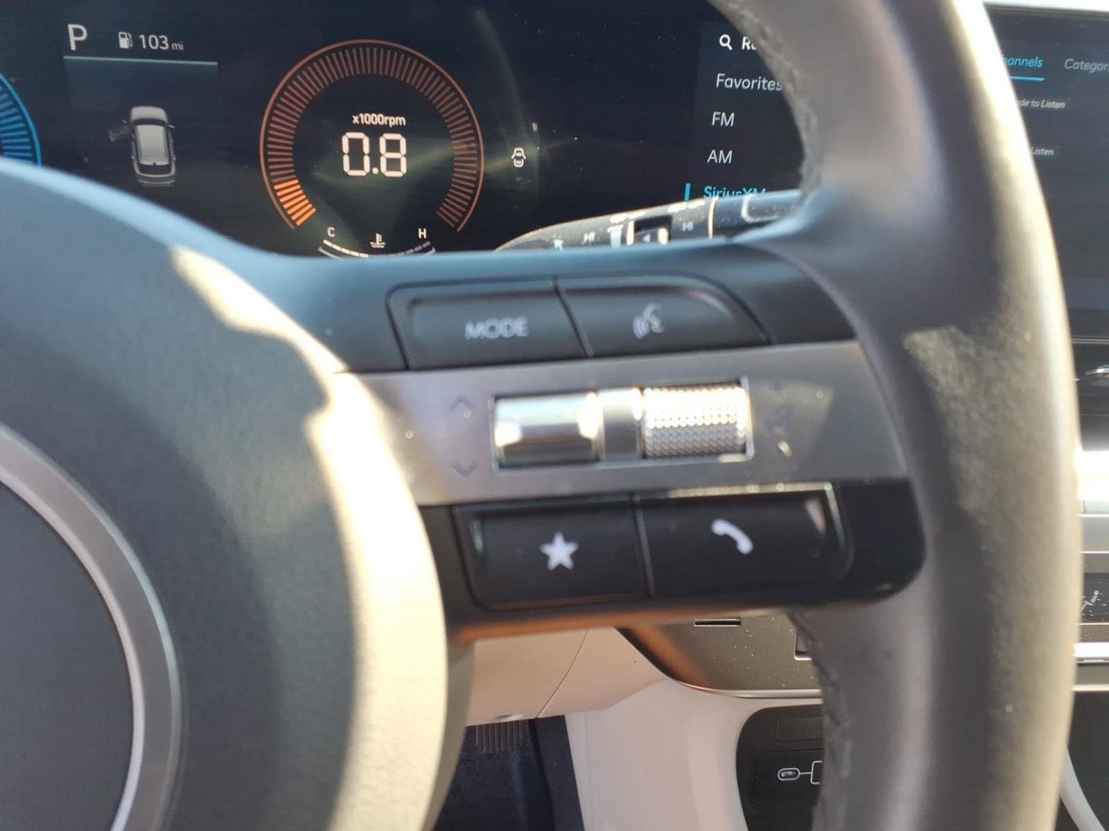 Used 2025 Hyundai Kona SEL FWD image 27