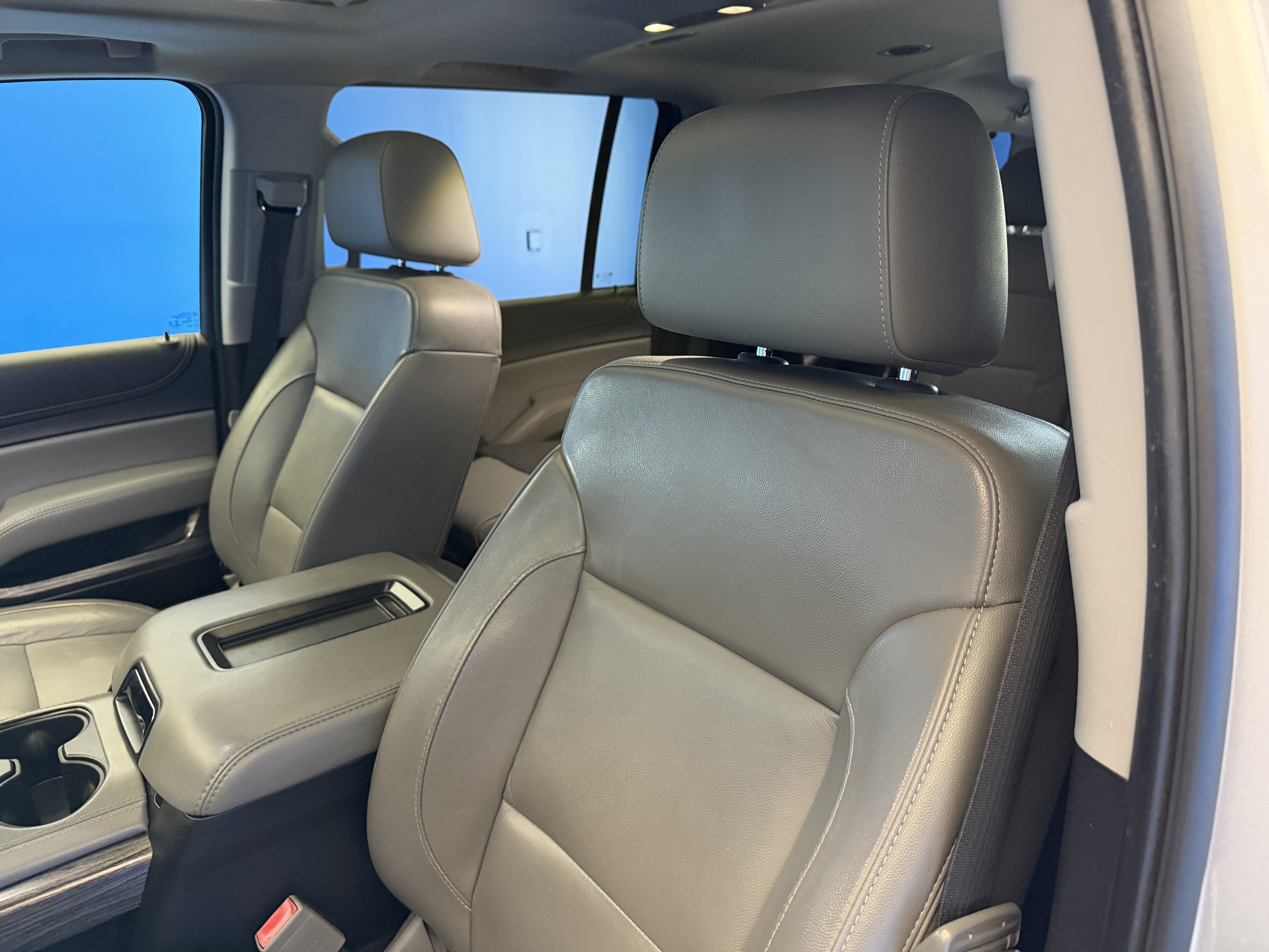 Used 2019 Chevrolet Suburban LT AWD/4WD image 13