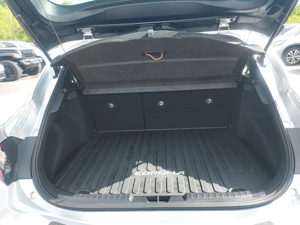 Used 2024 Toyota Corolla SE FWD image 25
