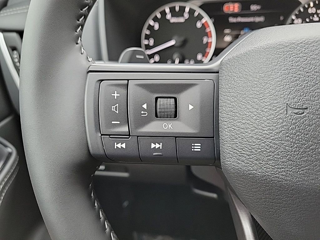 New 2026 Nissan Rogue SV w/ Cold Weather Package AWD/4WD image 13