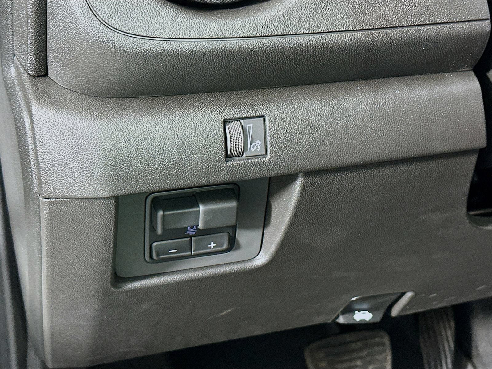 Used 2026 Chevrolet Colorado Trail Boss AWD/4WD image 11