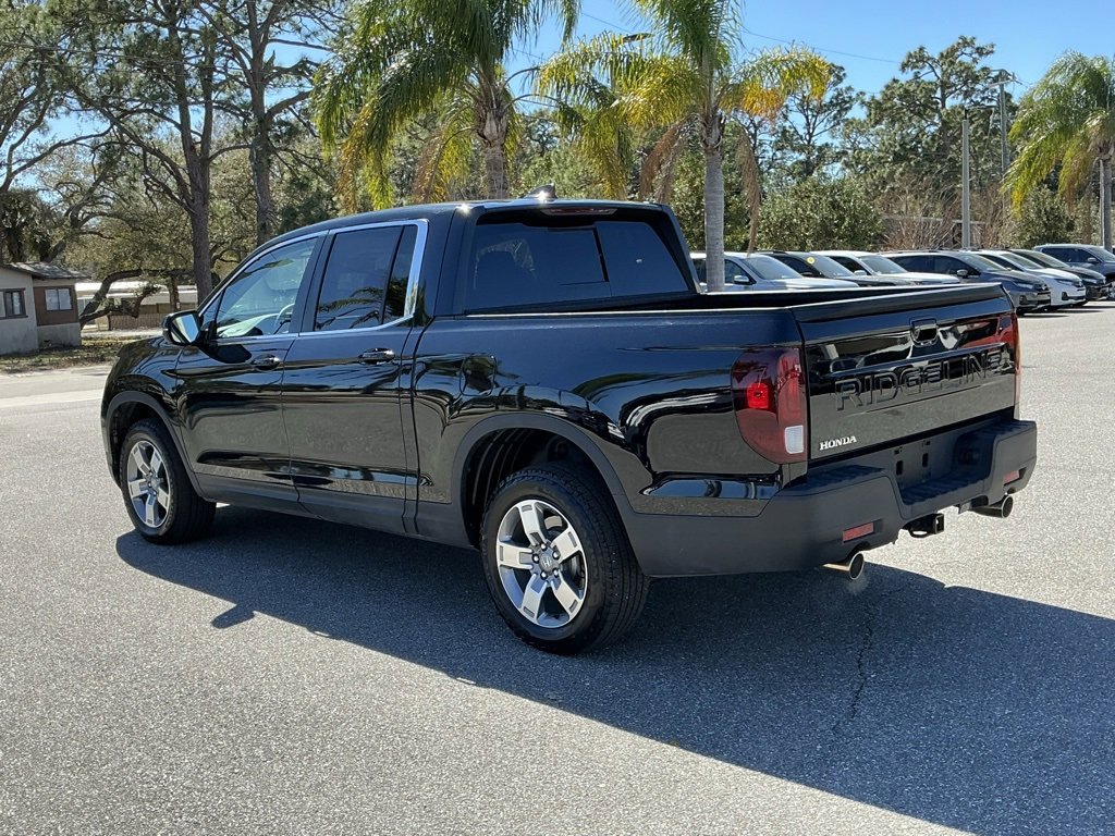 Certified 2025 Honda Ridgeline RTL image 4