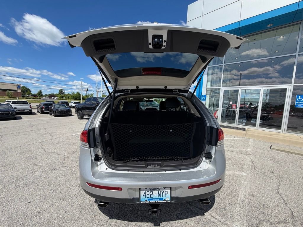 Used 2015 Lincoln MKX FWD w/ Equipment Group 102A image 6