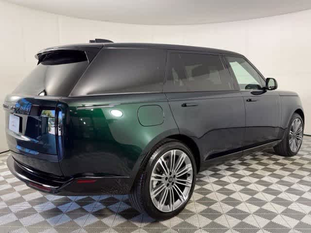 New 2027 Land Rover Range Rover Long Wheelbase SE AWD/4WD image 8