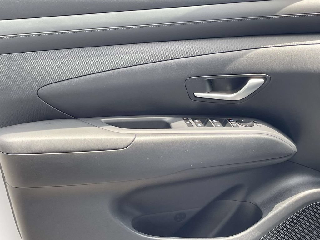 Certified 2026 Hyundai Tucson SE FWD image 13