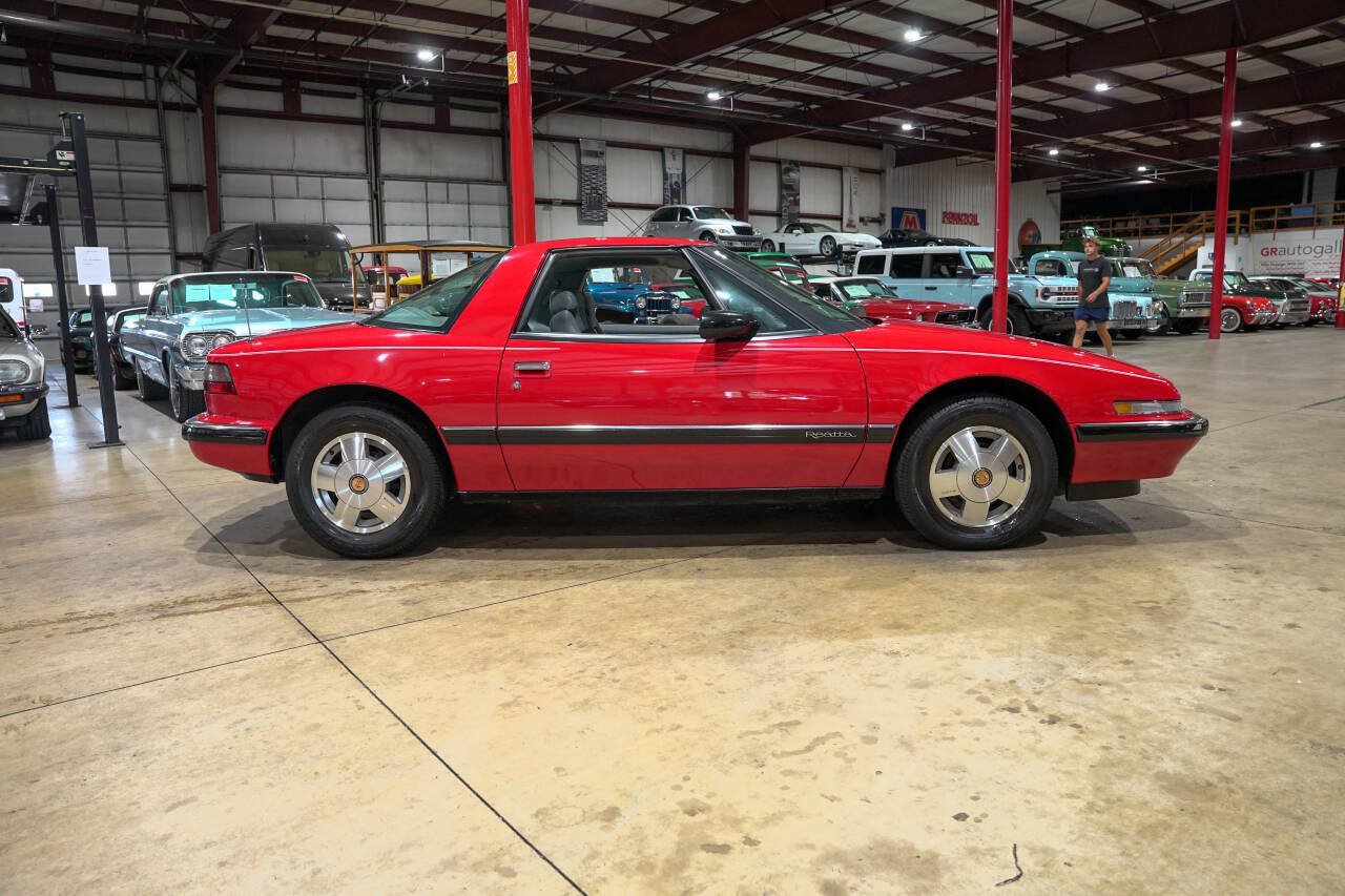 Used 1988 Buick Reatta Coupe FWD image 10