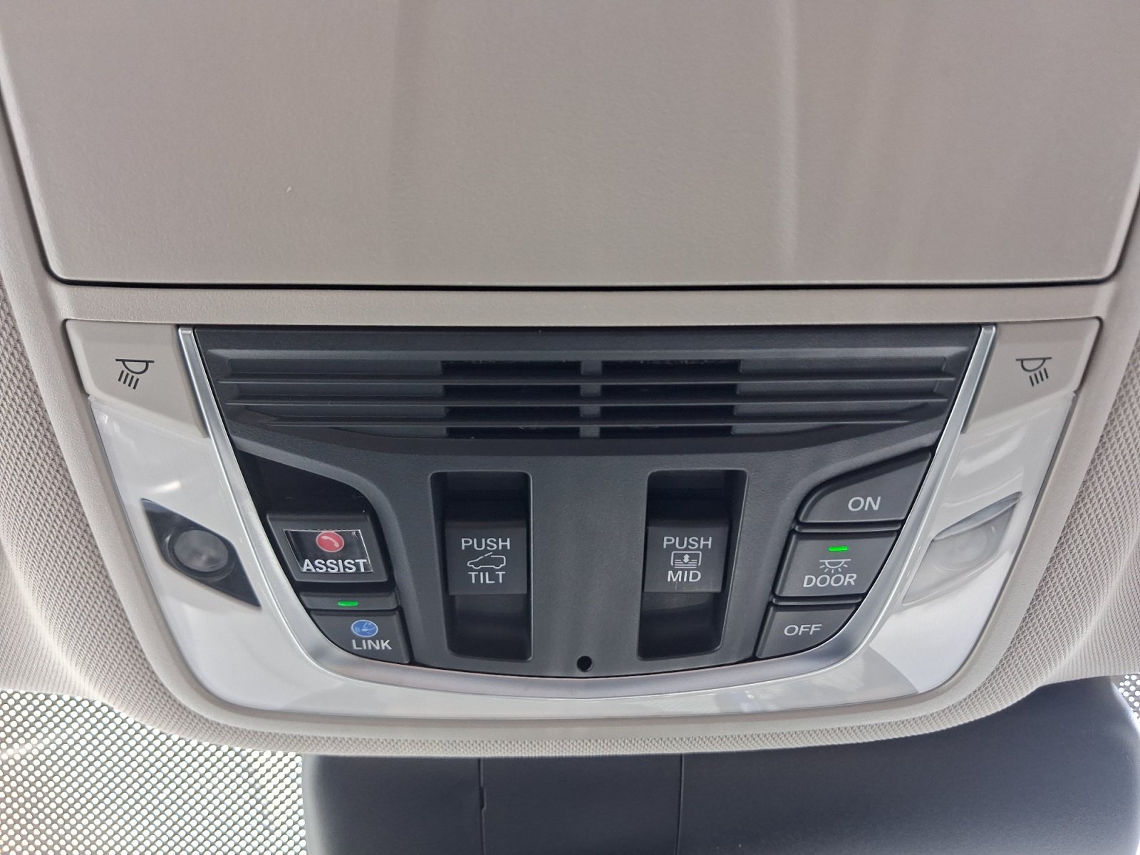 Used 2024 Acura RDX w/ Technology Package AWD/4WD image 30