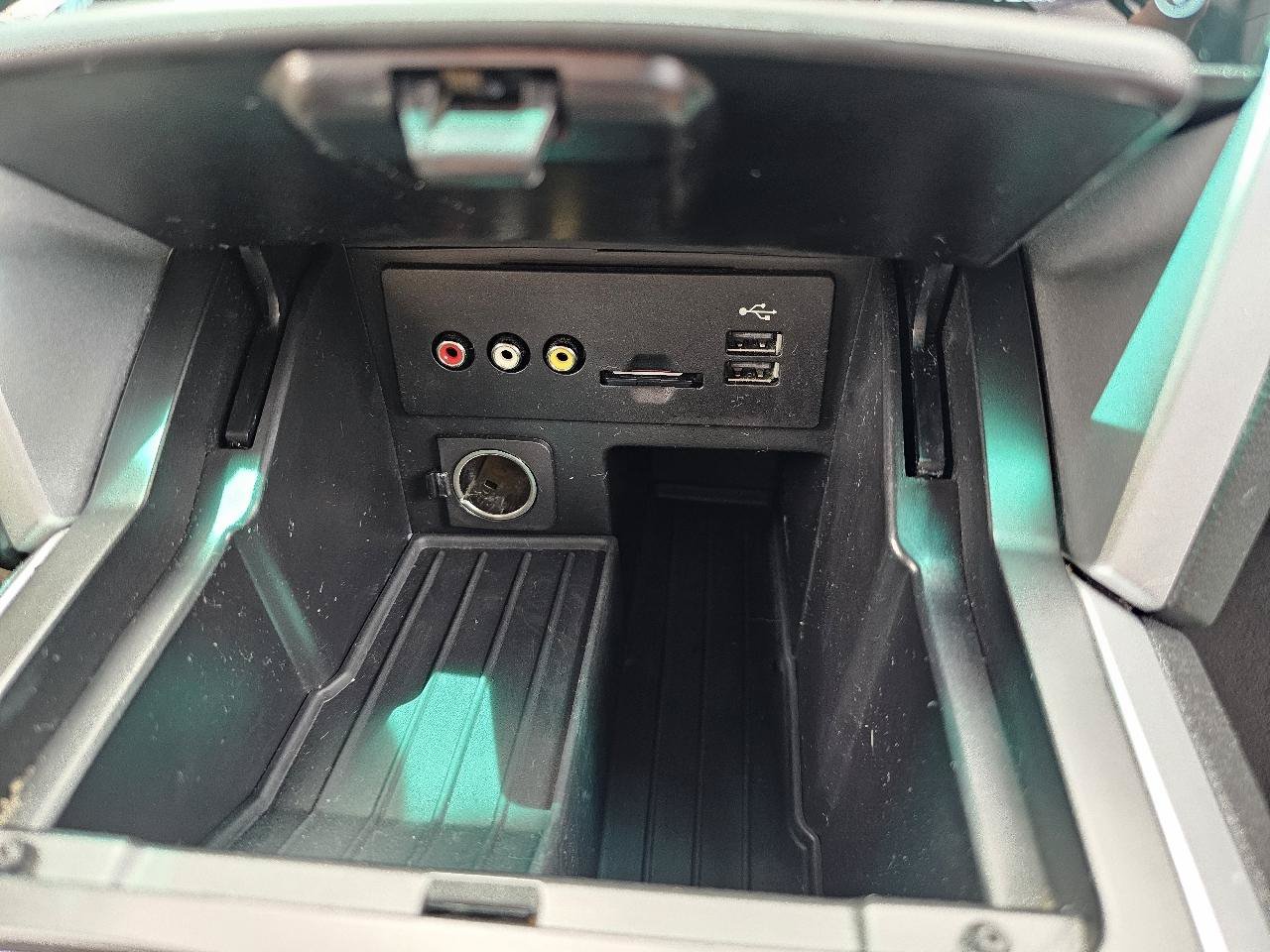 Used 2012 Ford Explorer Limited FWD image 60