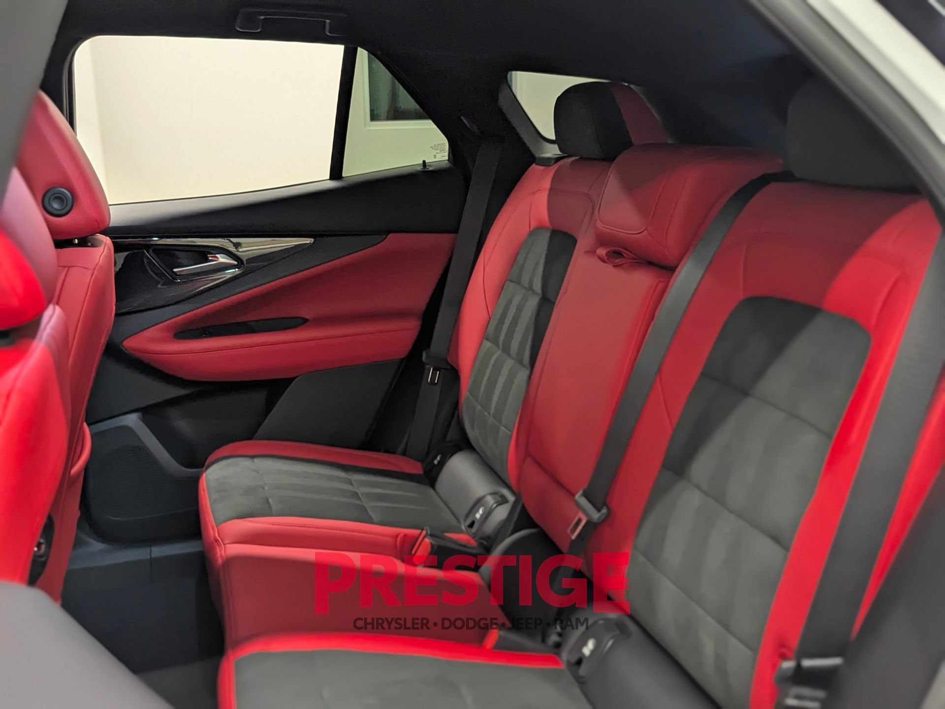 Used 2024 Chevrolet Blazer EV RS RWD image 32