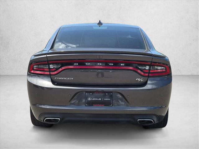 Used 2017 Dodge Charger R/T w/ Plus Group RWD image 6