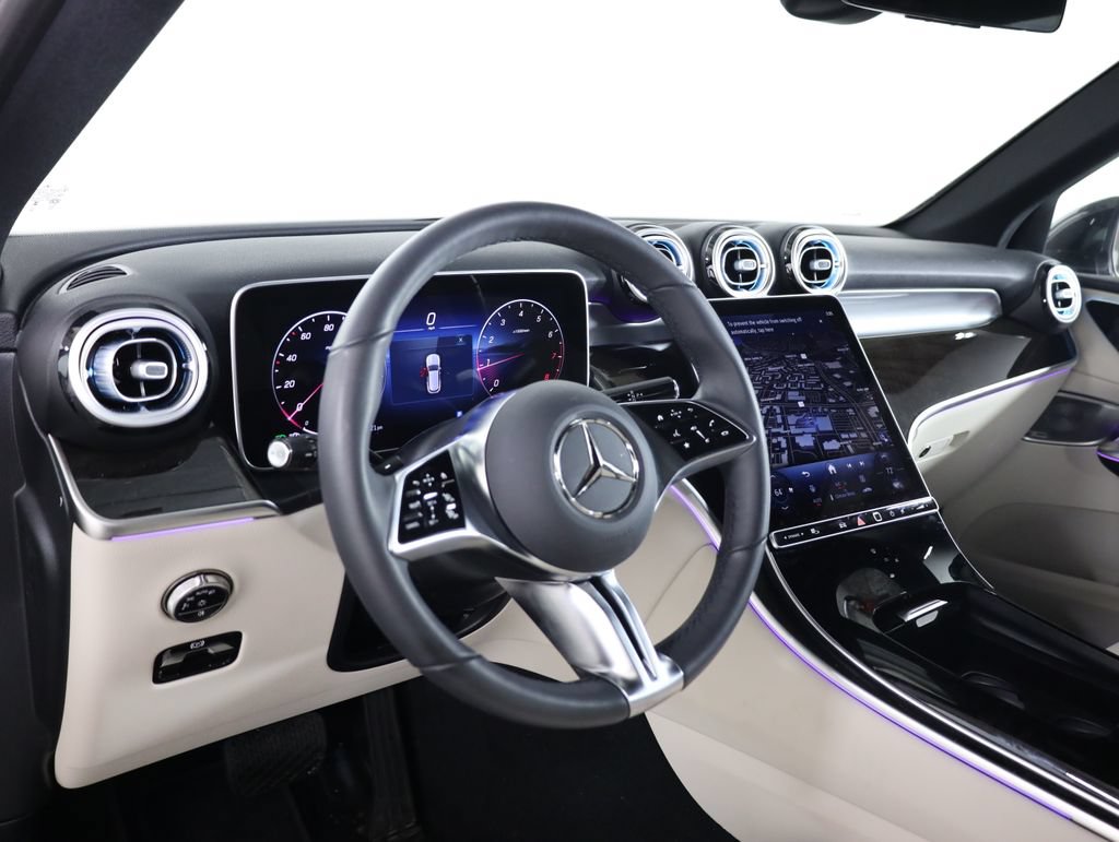 Used 2026 Mercedes-Benz GLC 300 4MATIC image 30