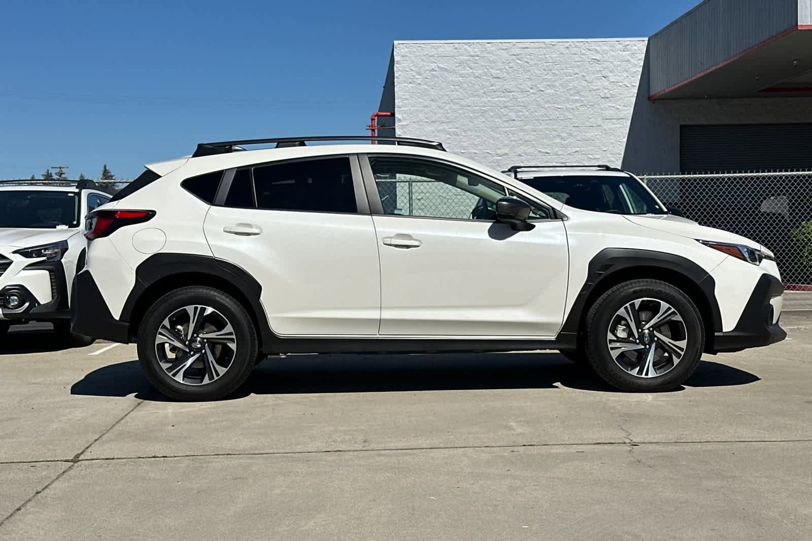 Certified 2025 Subaru Crosstrek 2.0i Premium AWD/4WD image 2