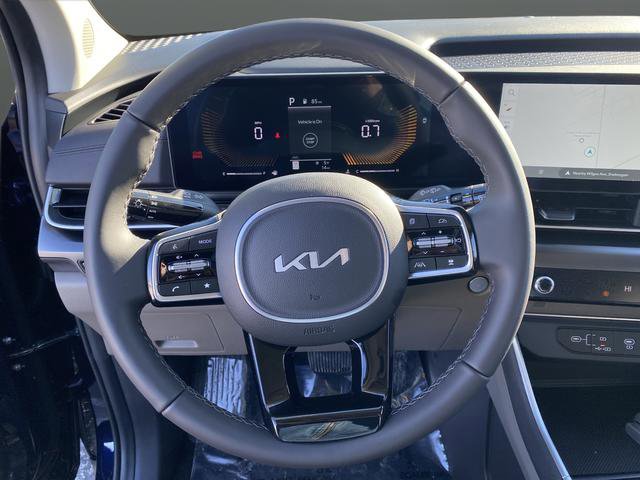 New 2026 Kia Carnival LXS image 17