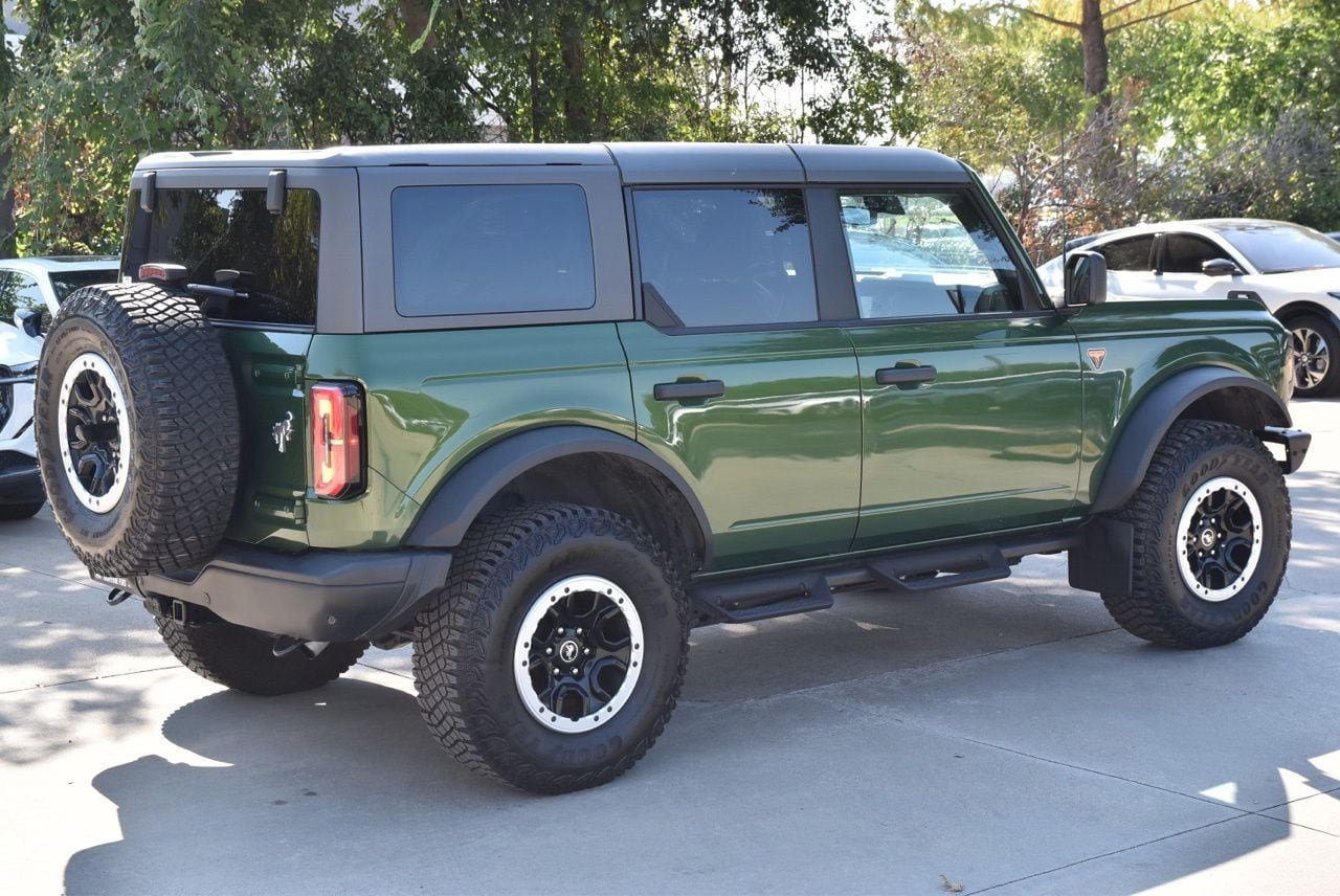 Certified 2023 Ford Bronco Badlands w/ Sasquatch Package AWD/4WD image 7