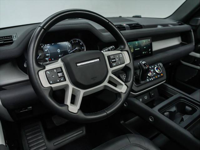 Used 2023 Land Rover Defender 110 SE AWD/4WD image 12
