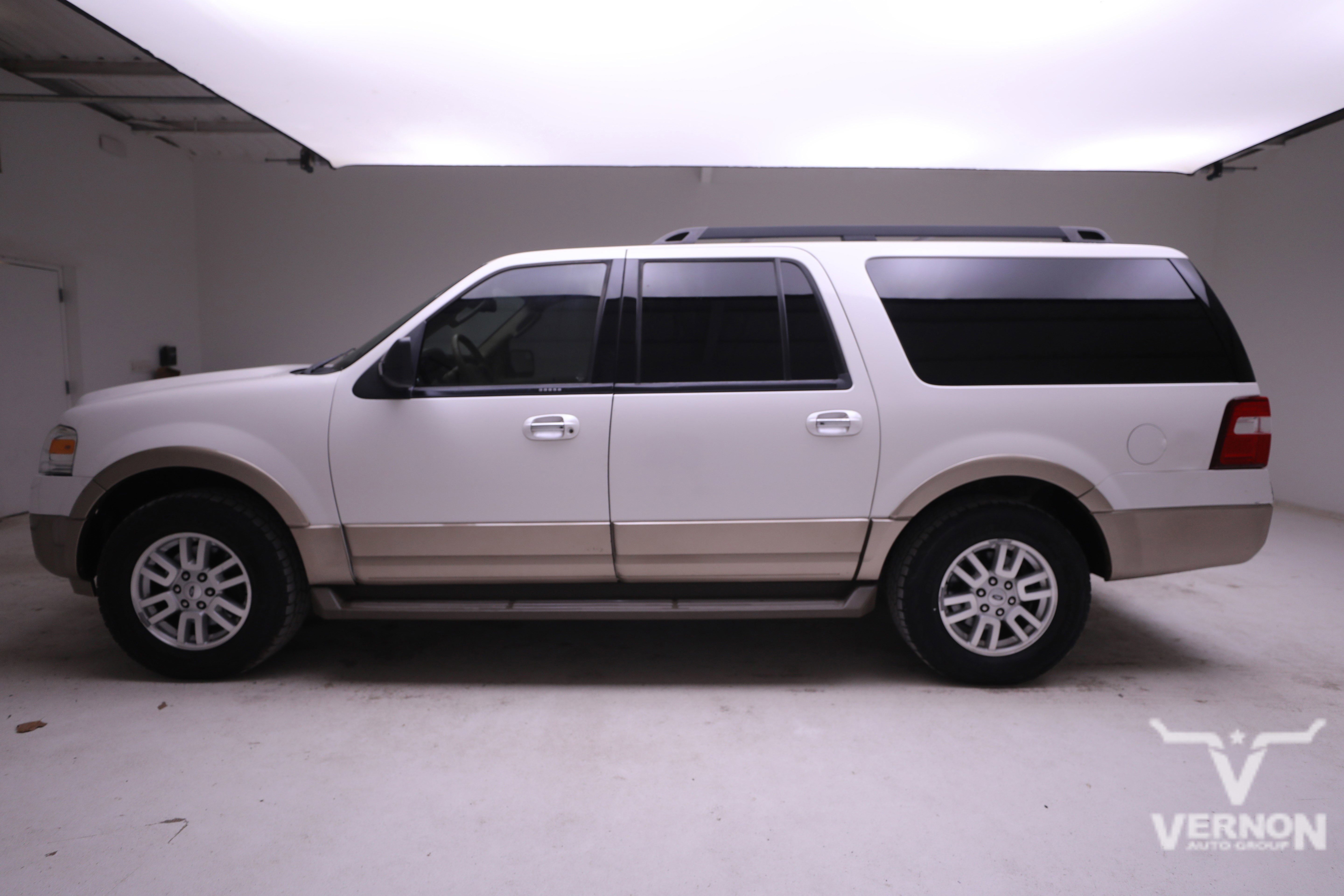 Used 2013 Ford Expedition EL XLT image 2