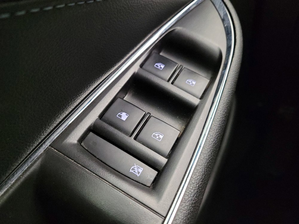 Used 2017 Chevrolet Cruze Premier image 27