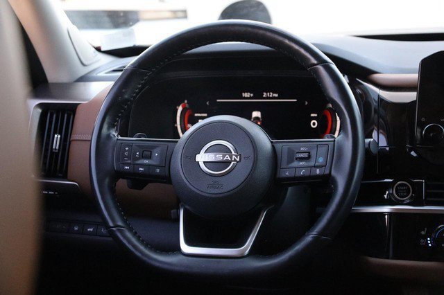 Used 2023 Nissan Pathfinder Platinum AWD/4WD image 26