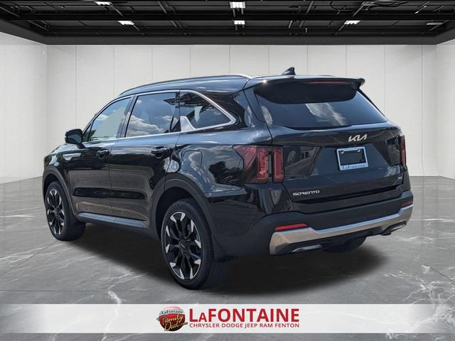 Used 2025 Kia Sorento X-Line EX AWD/4WD image 3