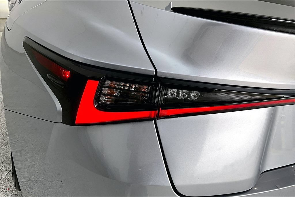 Used 2022 Lexus IS 350 F Sport w/ Navigation Package RWD image 36
