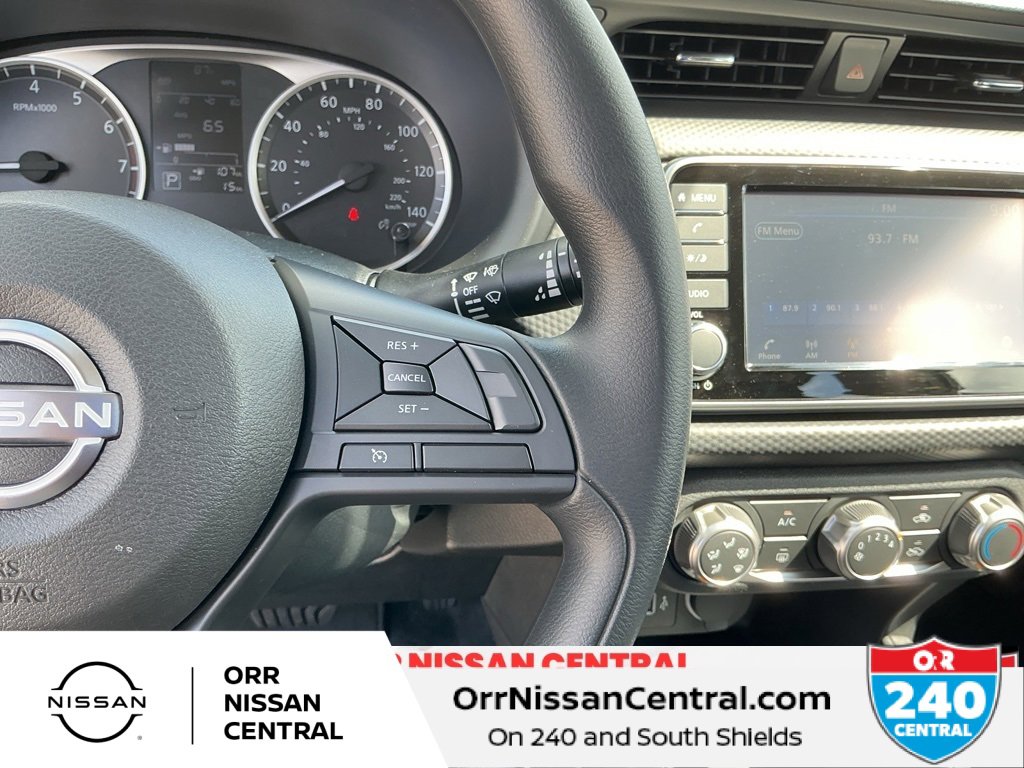 New 2025 Nissan Kicks Play S image 21