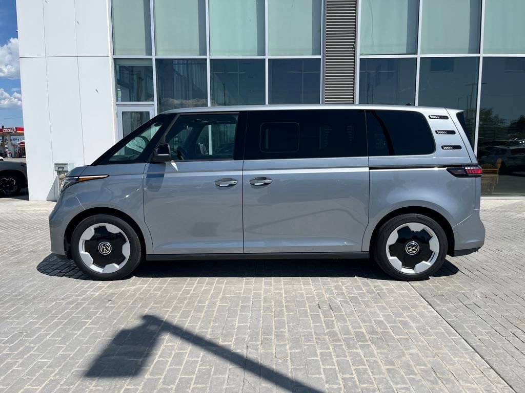 New 2025 Volkswagen ID. Buzz Pro S image 34