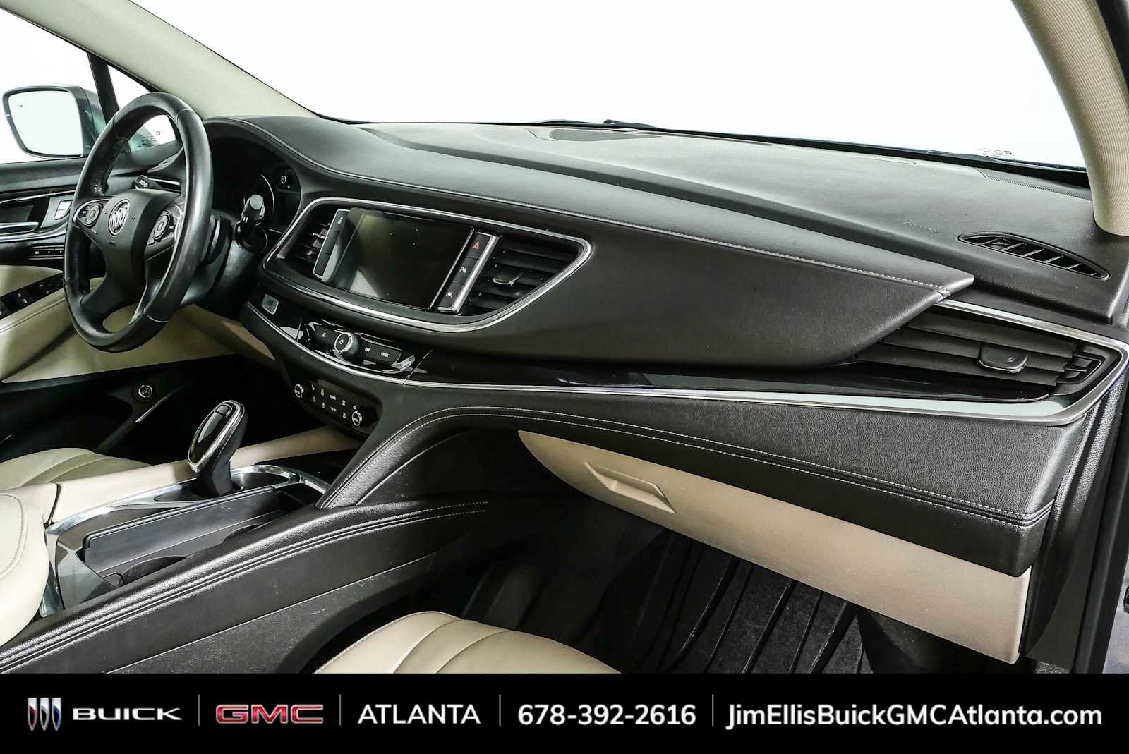 Used 2020 Buick Enclave Premium w/ Sun and Sites Package FWD image 24