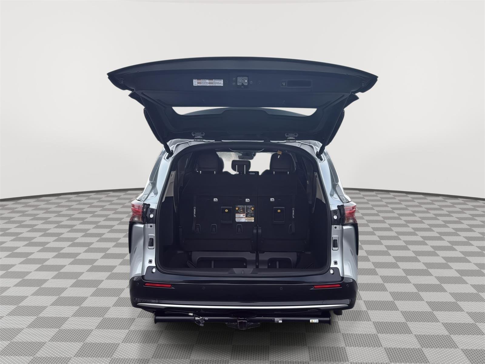 Used 2022 Toyota Sienna Platinum image 5