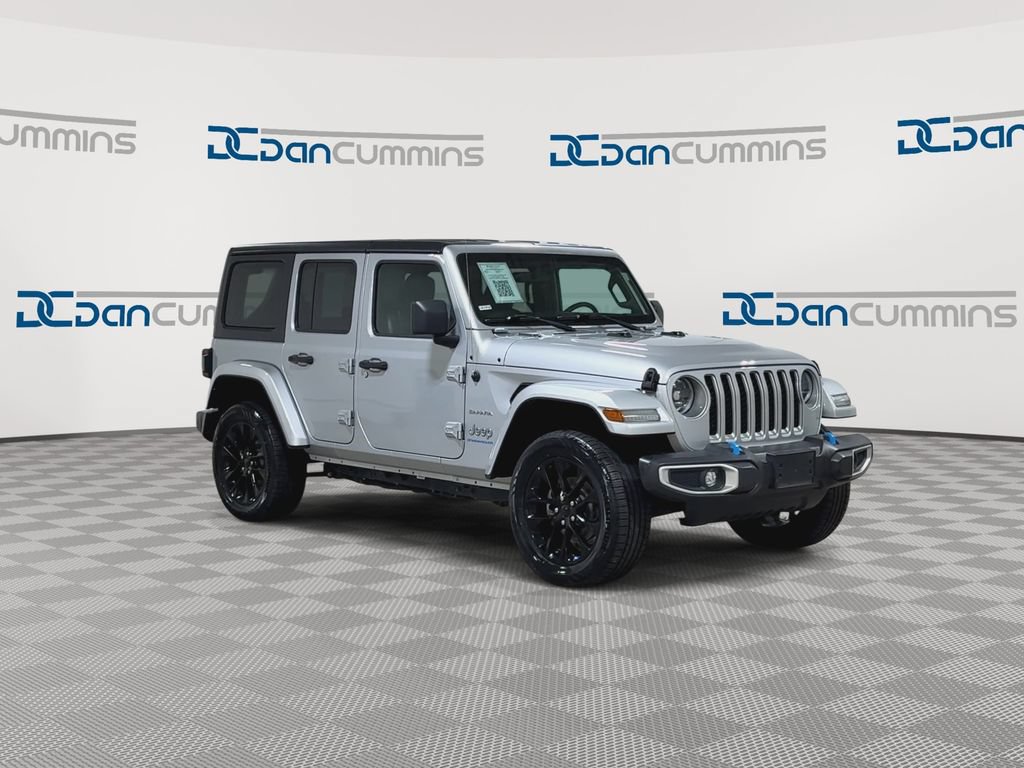 Used 2023 Jeep Wrangler Unlimited Sahara AWD/4WD image 3