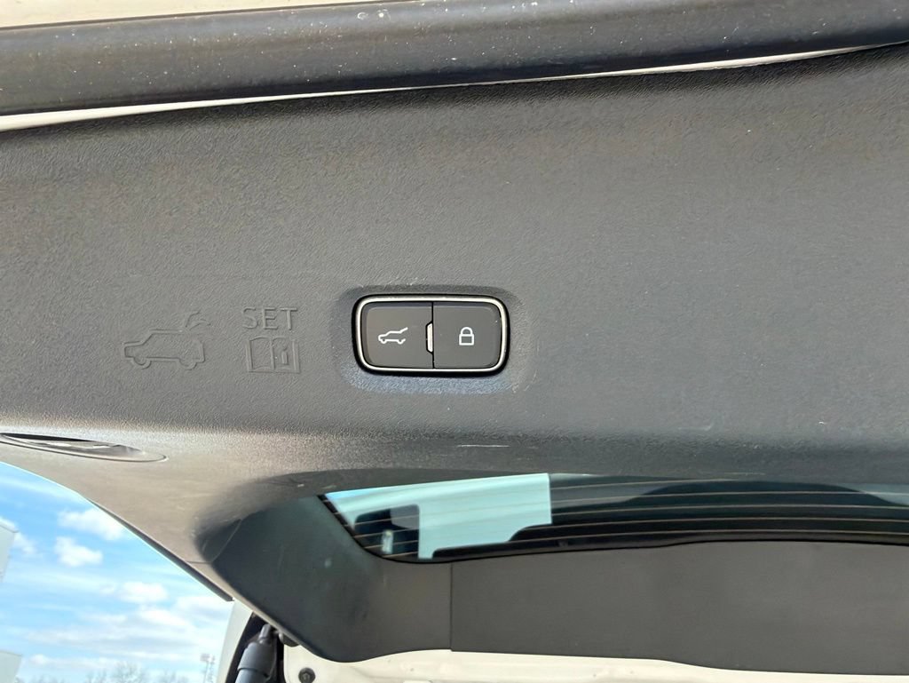 Used 2025 Ford Expedition Active AWD/4WD image 21