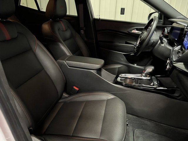 Used 2024 Chevrolet Trax RS w/ Driver Confidence Package image 25