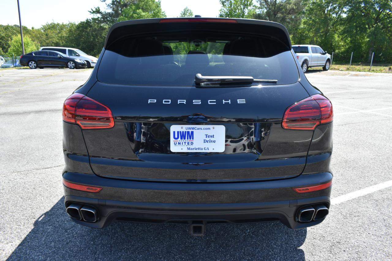Used 2015 Porsche Cayenne Turbo AWD/4WD image 7