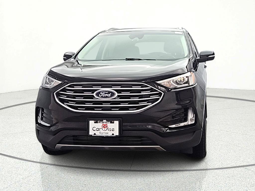 Used 2019 Ford Edge Titanium image 2