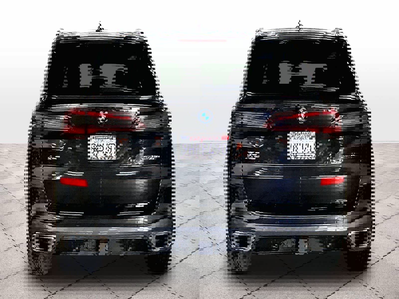 Used 2023 BMW X5 xDrive45e w/ Executive Package image 6