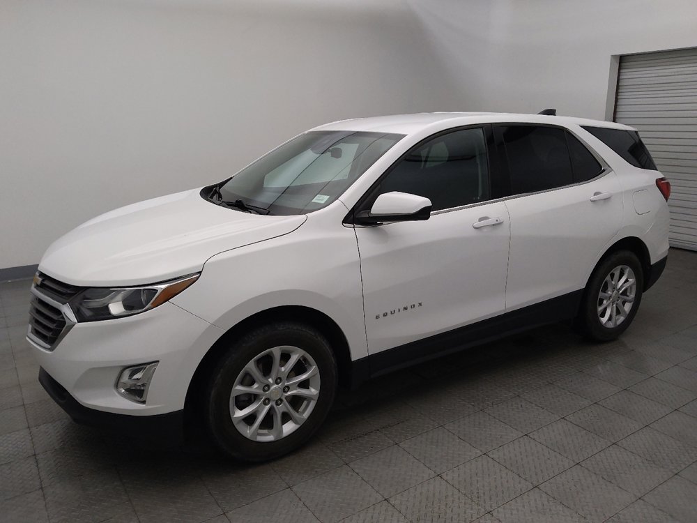 Used 2020 Chevrolet Equinox LT w/ Driver Convenience Package FWD image 2