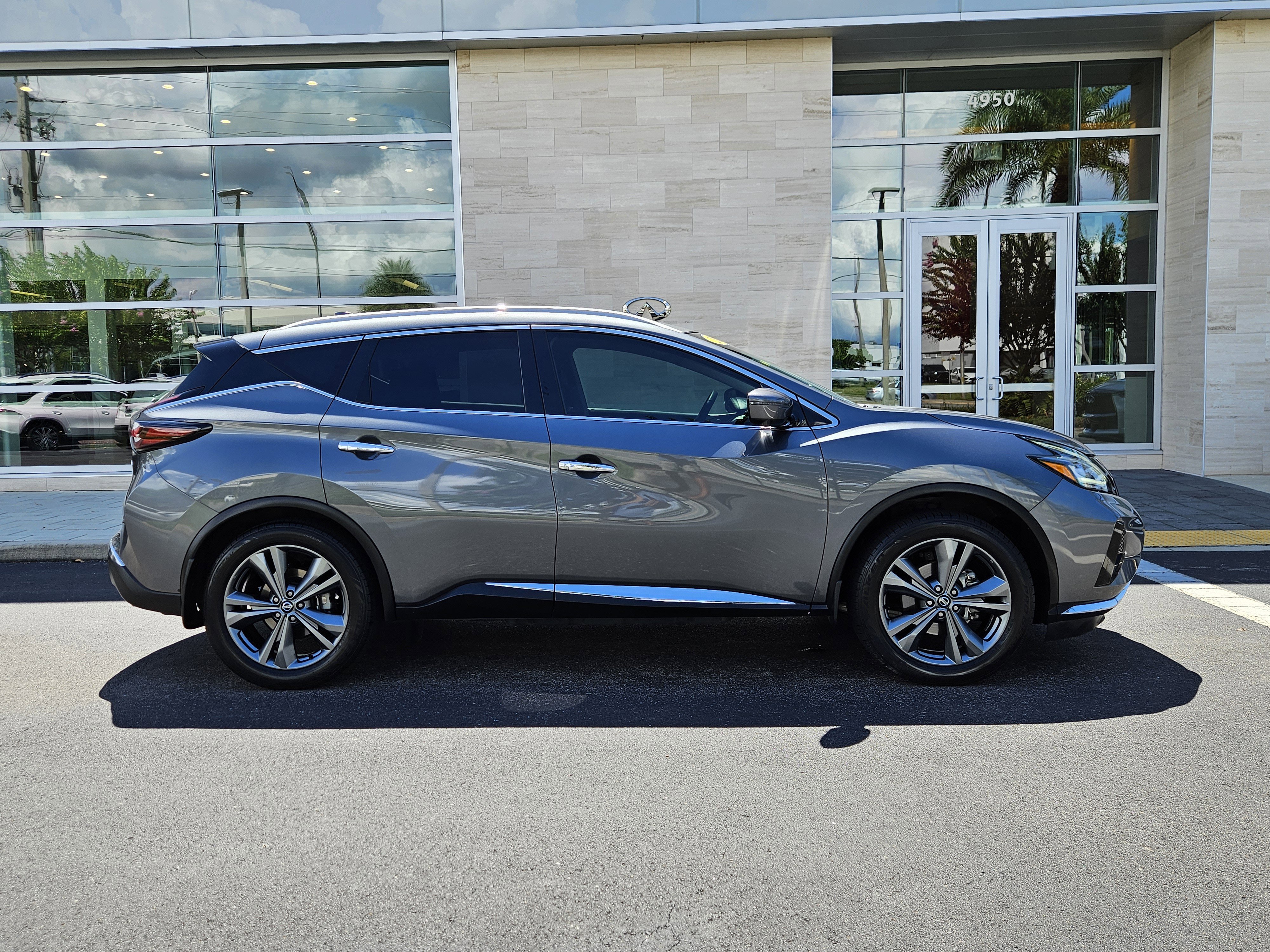 Used 2019 Nissan Murano Platinum image 8