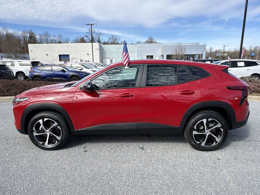 New 2026 Chevrolet Trax RS w/ Sunroof Package image 6