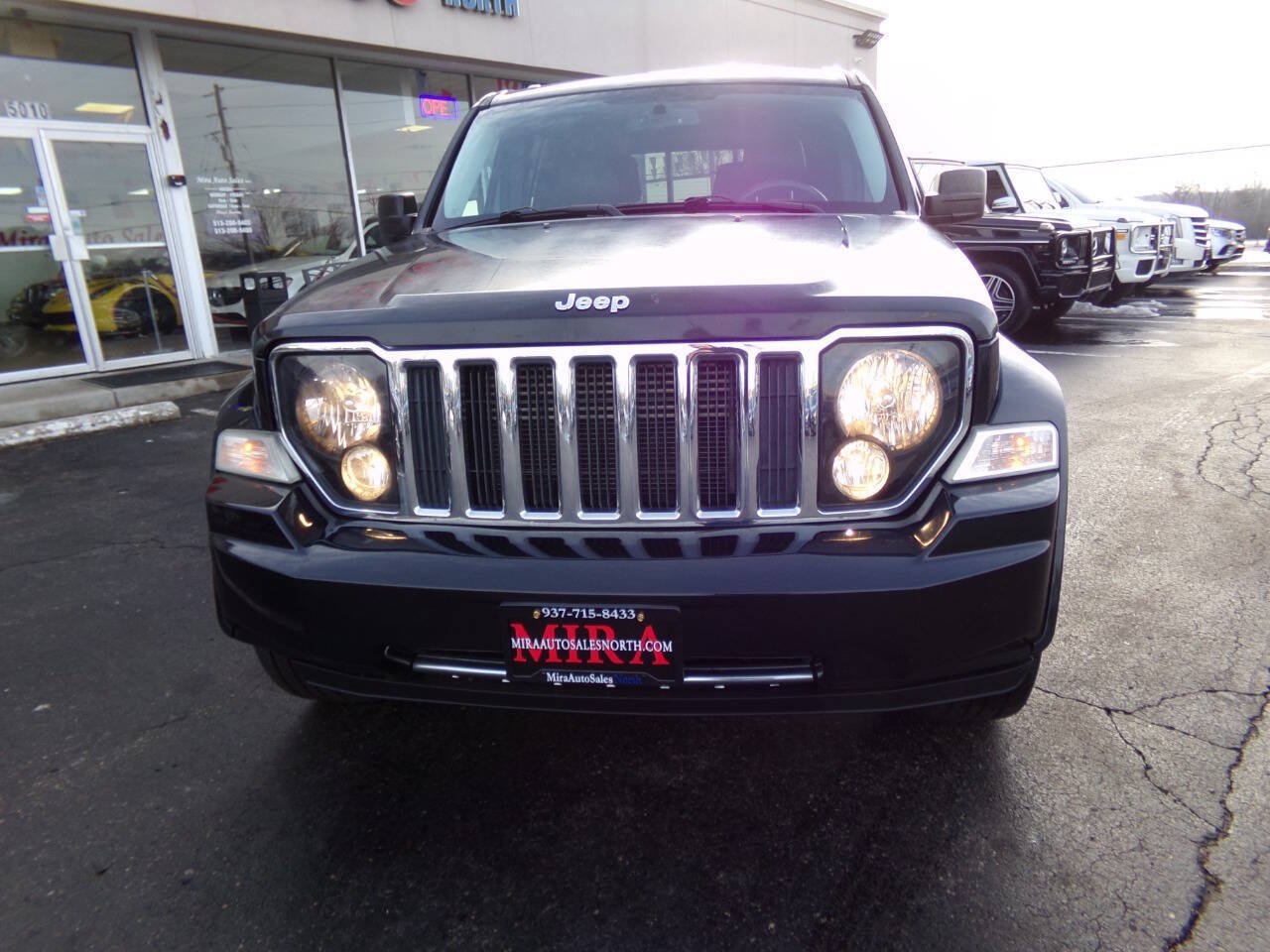 Used 2012 Jeep Liberty Limited Jet w/ Comfort/Convenience Group AWD/4WD image 2