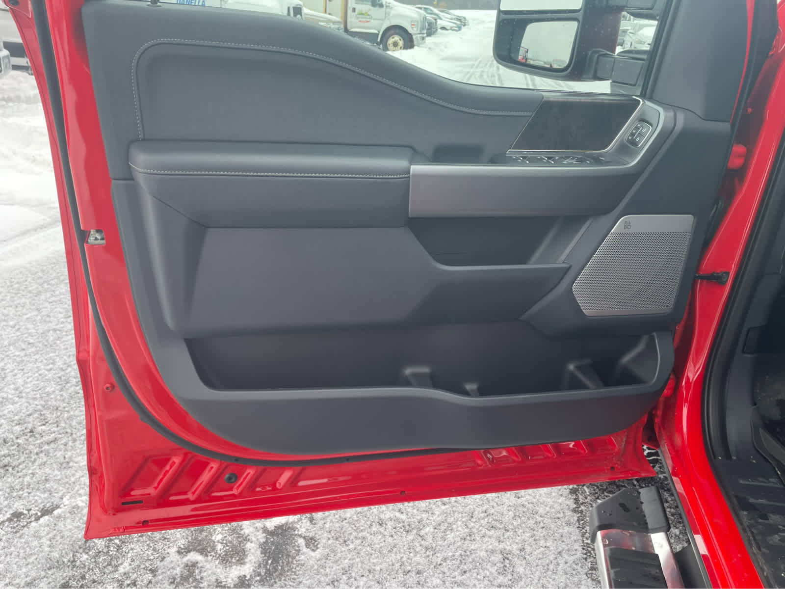 Used 2026 Ford F350 Lariat w/ FX4 Off-Road Package image 12