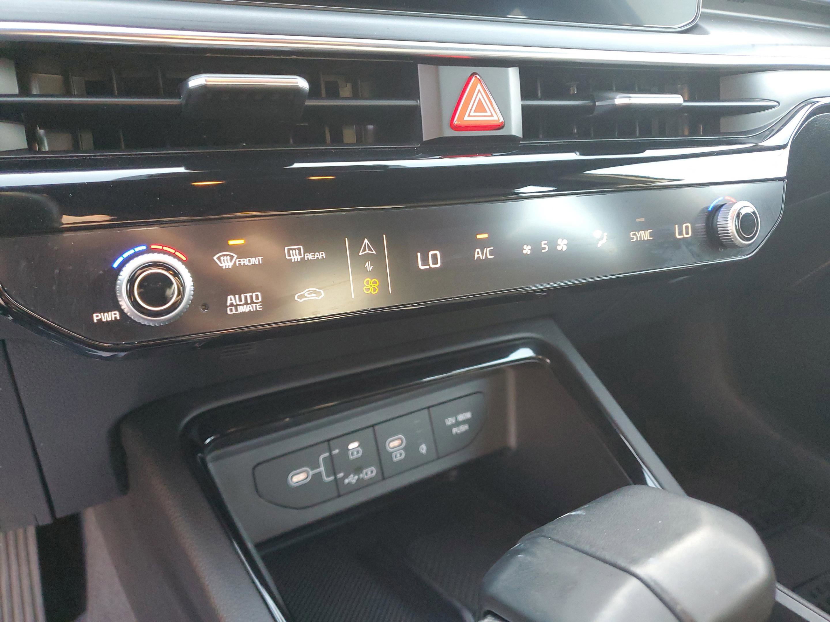 Certified 2025 Kia K5 GT-Line image 24