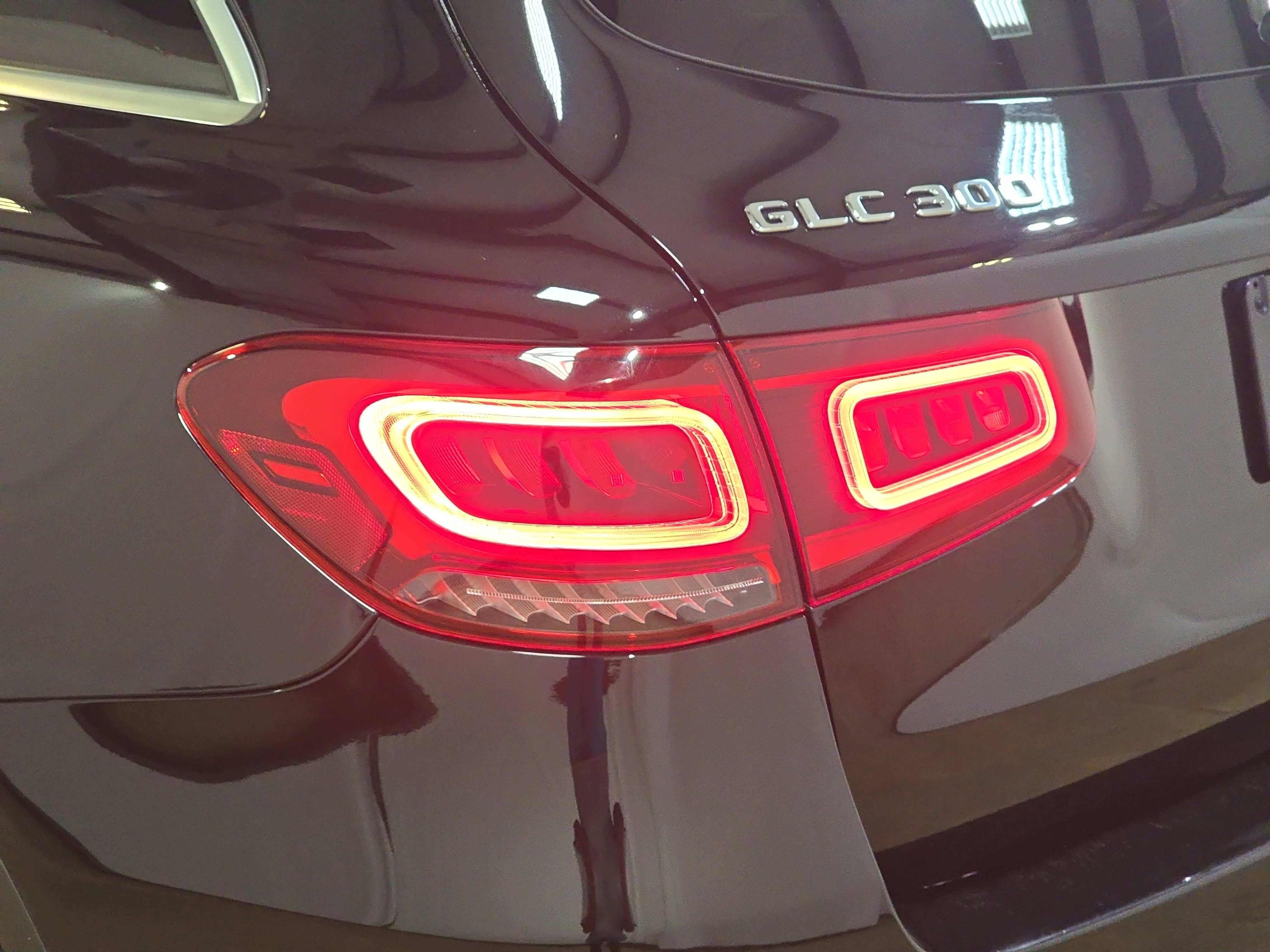 Used 2022 Mercedes-Benz GLC 300 4MATIC image 30