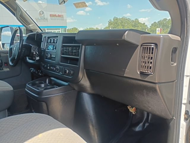 Used 2020 Chevrolet Express 3500 w/ Power Convenience Package RWD image 16