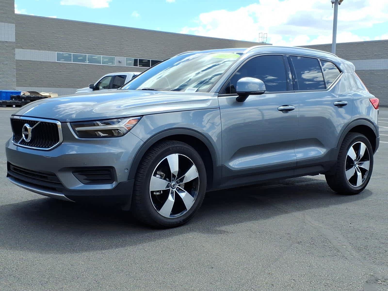 Used 2019 Volvo XC40 T5 Momentum AWD/4WD image 3