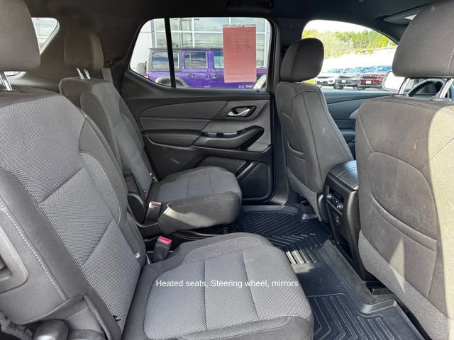 Used 2023 Chevrolet Traverse LT w/ Rear Camera Mirror Package image 12