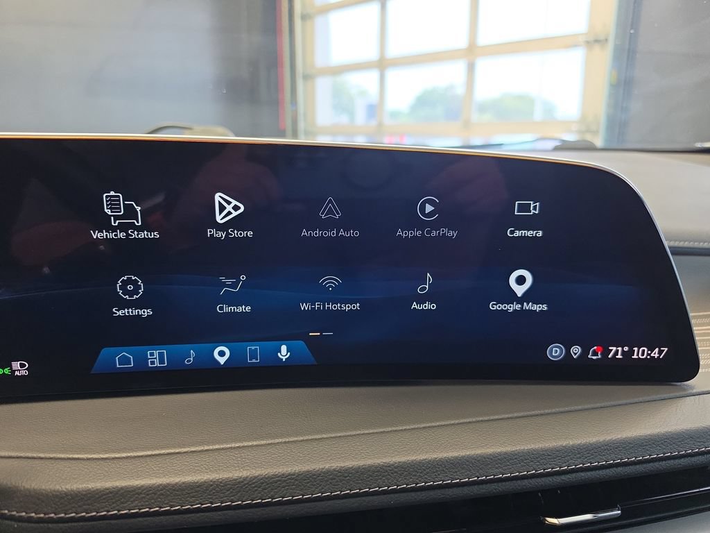Used 2025 Cadillac XT4 Premium Luxury FWD image 23
