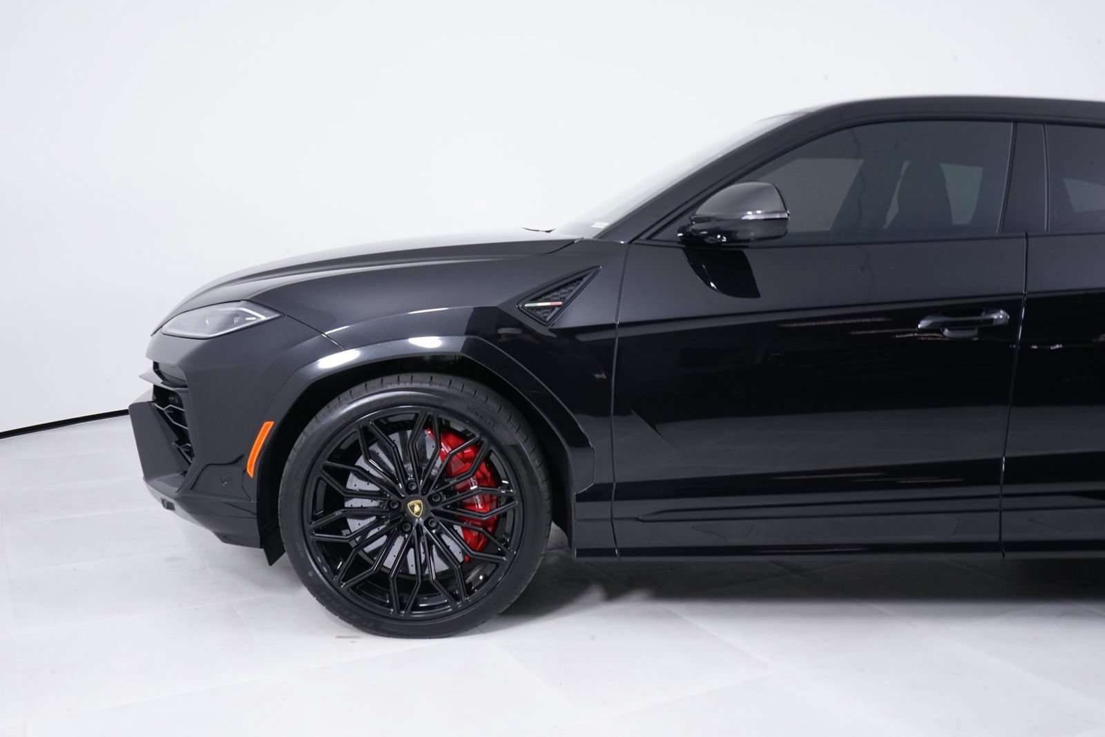Used 2025 Lamborghini Urus S AWD/4WD image 11