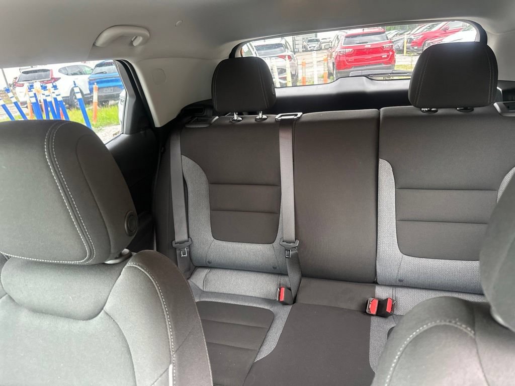 Used 2025 Chevrolet TrailBlazer LT AWD/4WD image 13